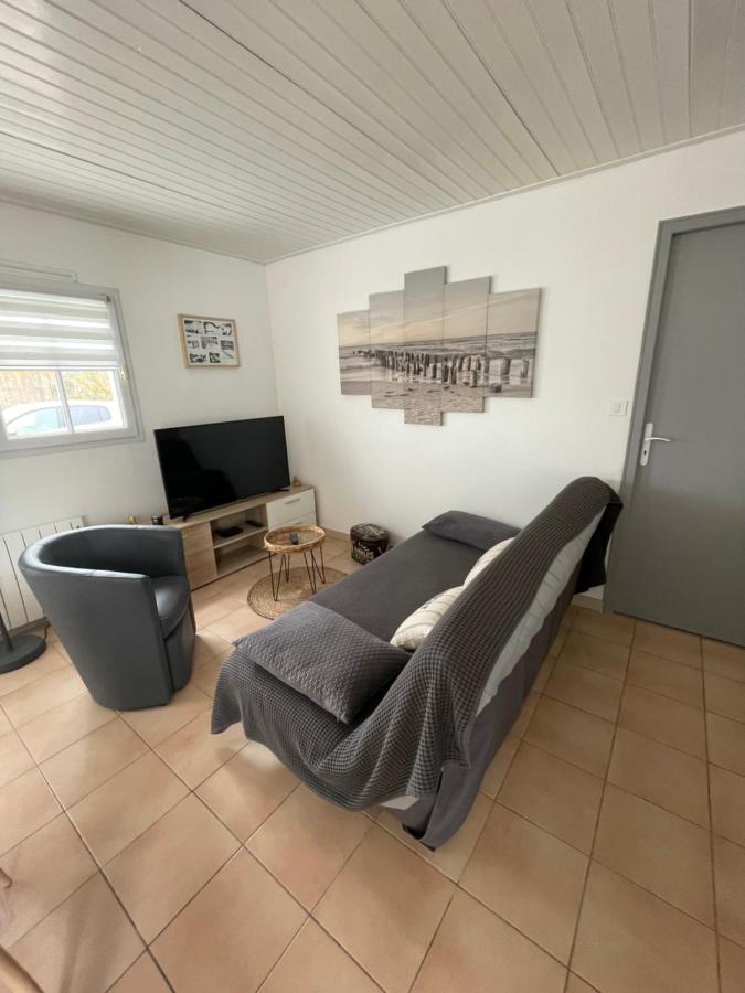 Petite Maison Au Calme, Dans Une Impasse L'Epine  Экстерьер фото